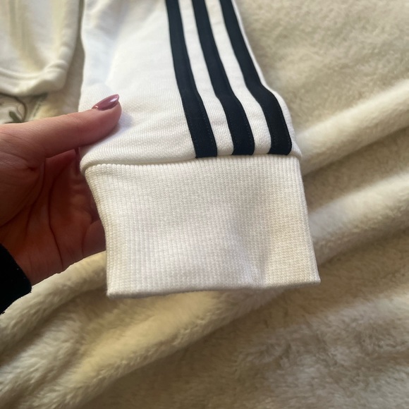 Adidas Womens 3-stripe Hoodie - Picture 4 of 7